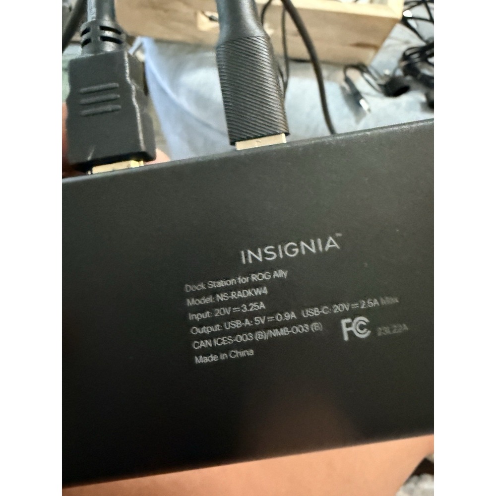Insignia NS-RADKW4 ROG Ally Dock Station HDMI USB 3.0 Ethernet + Cables